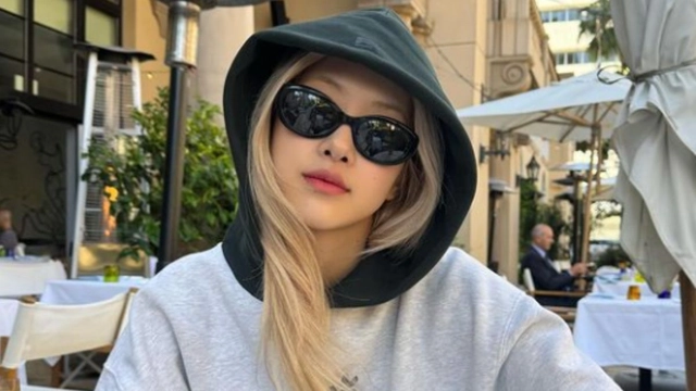 blackpink-rose-shares-heartwarming-letter-with-blinks-after-joining-the-black-label-for-solo-pursuits-latest-kpop-news